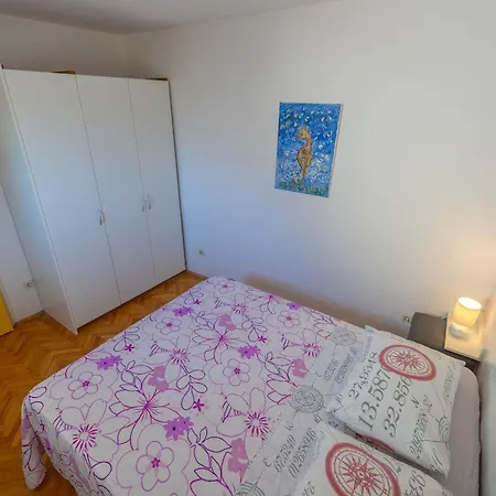 Lägenhet Fontana Baška Voda