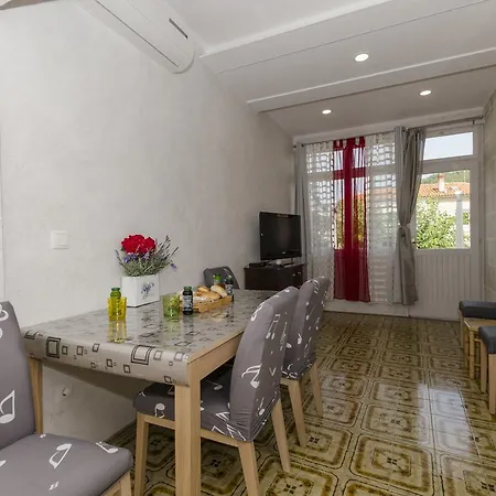 Tanja Apartment Baska Voda